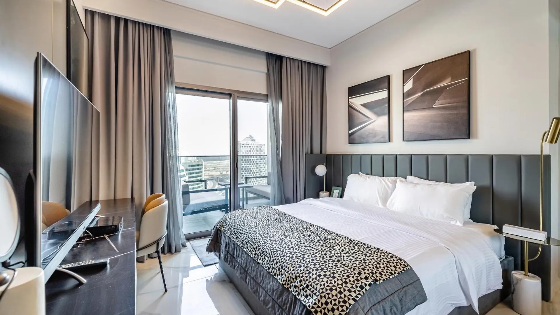 Apartment 1Br Plus Study Mag 318 Canal View Business Bay Dubai
